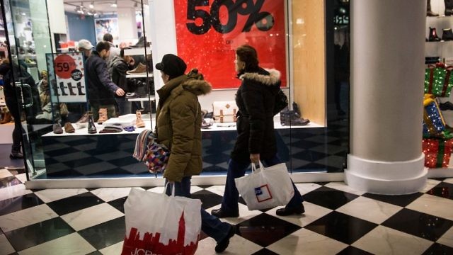 تنزيلات رهيبة في بوم التسوق الأمريكي Black Friday (AFP)