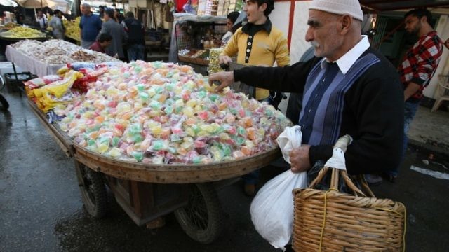 ما هو متوسّط طول الرجال والنساء في الشرق الأوسط؟ (AFP)