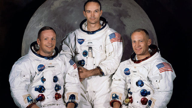 من اليسار الى اليمين: نيل أرمسترونغ، مايكل كولينز، وأدوين ألدرن (Wikipedia)
