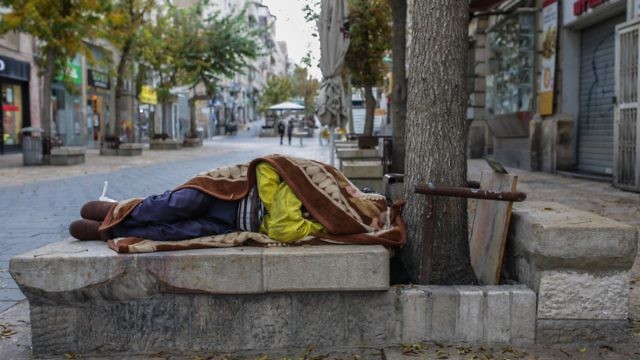 صورة لمتشرد في مدينة القدس (Maxim Dinshtein/ Flash90)