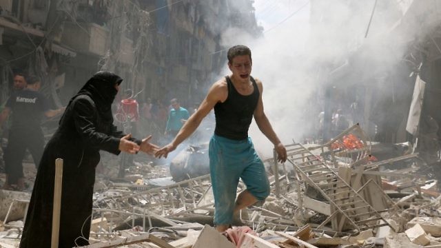 سياسيون إسرائيليون يعلّقون على المجزرة في حلب بعد اقتحامها قوات نظام الأسد (AFP PHOTO / AMEER ALHALBI)