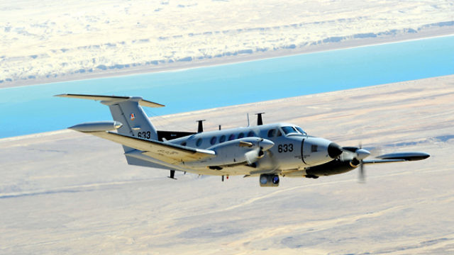 طائرة "تسوفيت" (‏Beechcraft king air B200‎‏) من سرب طائرات التجسس الإسرائيلي (IDF)