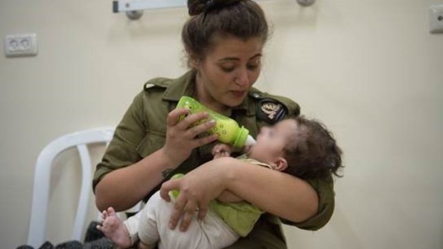 المساعدات الإنسانية الإسرائيلية للسوريين (IDF)