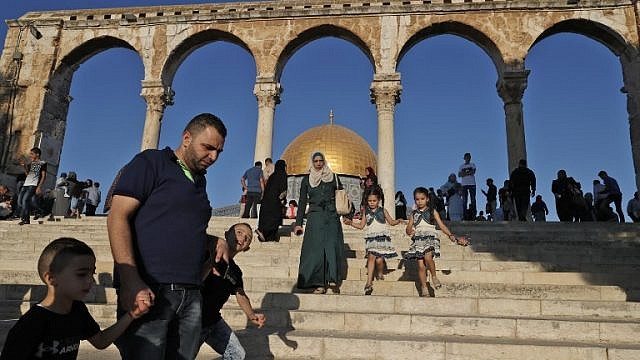 المسلمون في القدس (AFP)