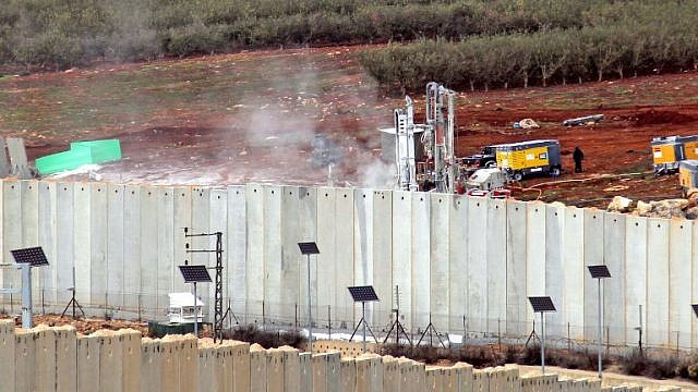 قوات إسرائيلية تنشط عند الحدود مع لبنان (AFP)